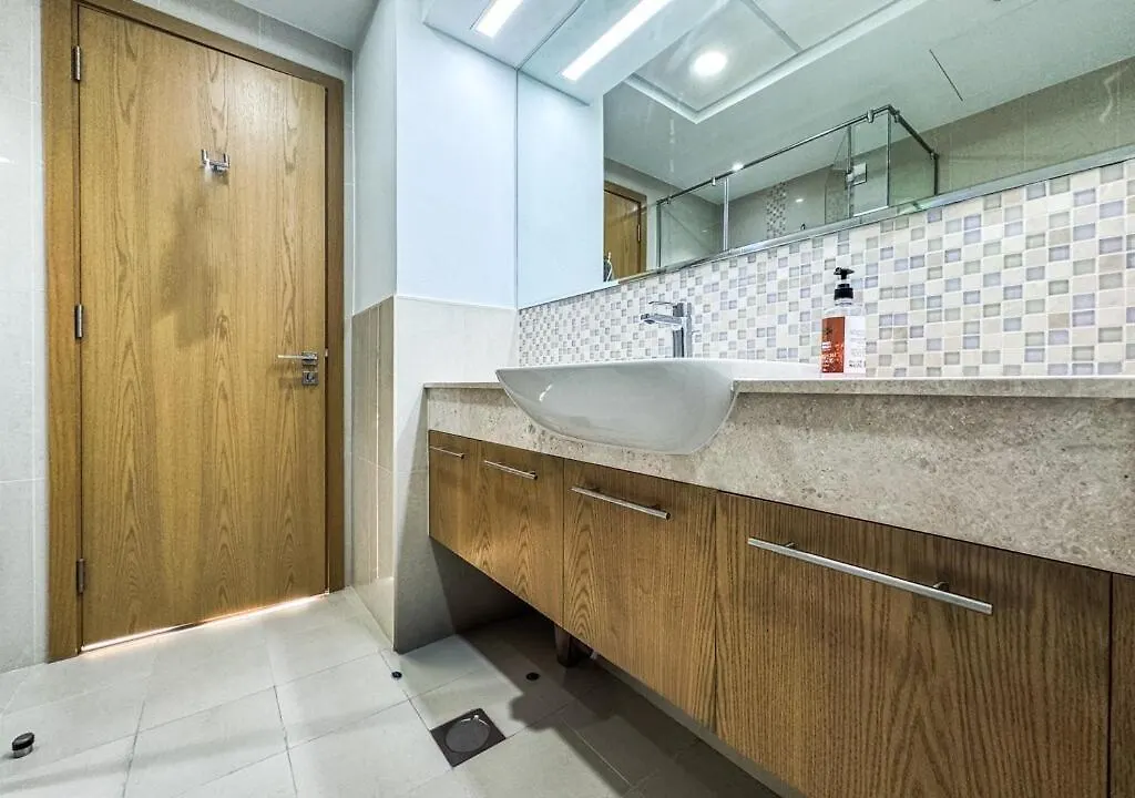Dreamshoma-1B Spacious Apartment Dubai